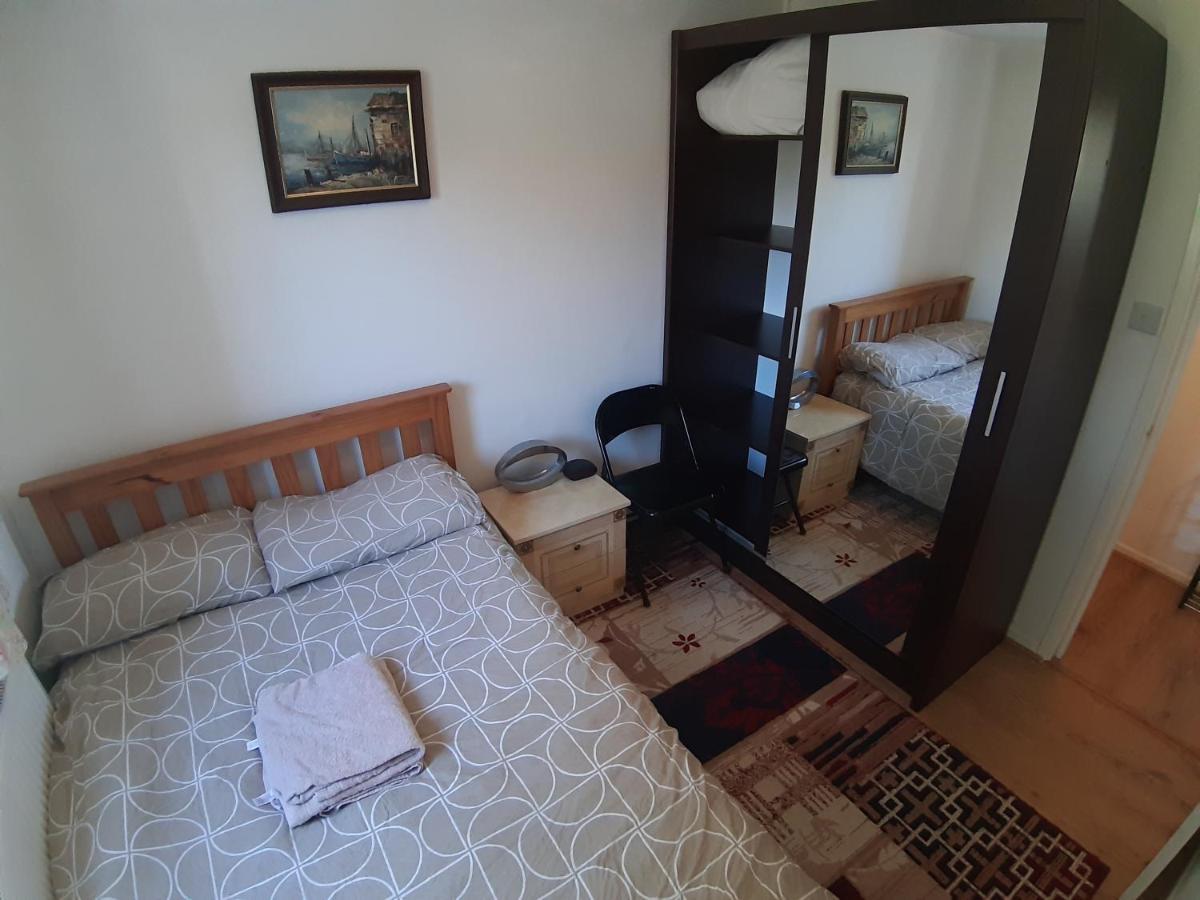 Canary Wharf Apartment London