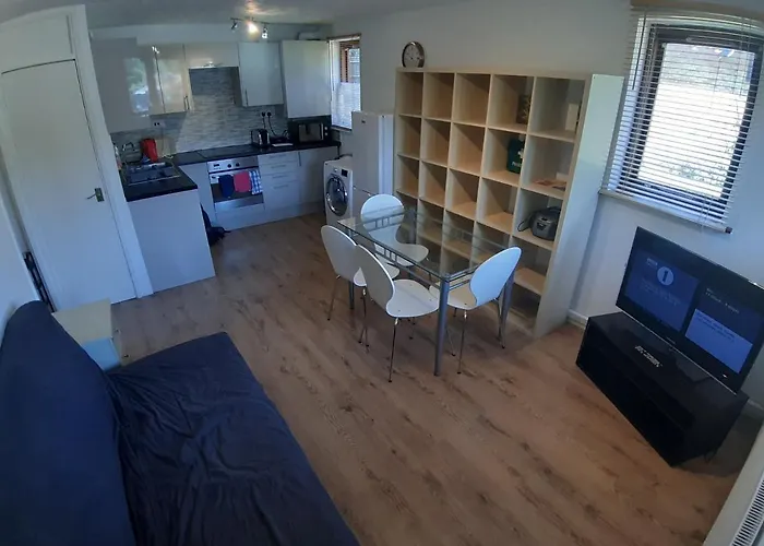 Canary Wharf Apartment